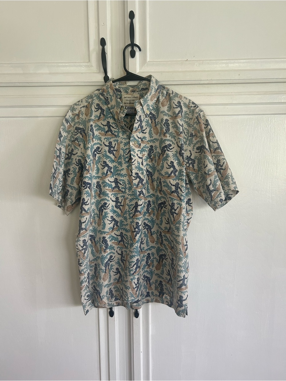 Reyn Spooner half button down shirt
